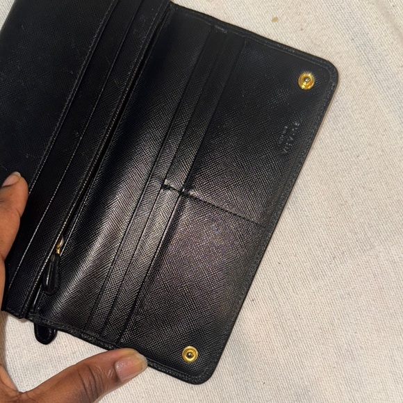 Prada Women Large Saffiano Black Leather Wallet - Picture 8 of 11